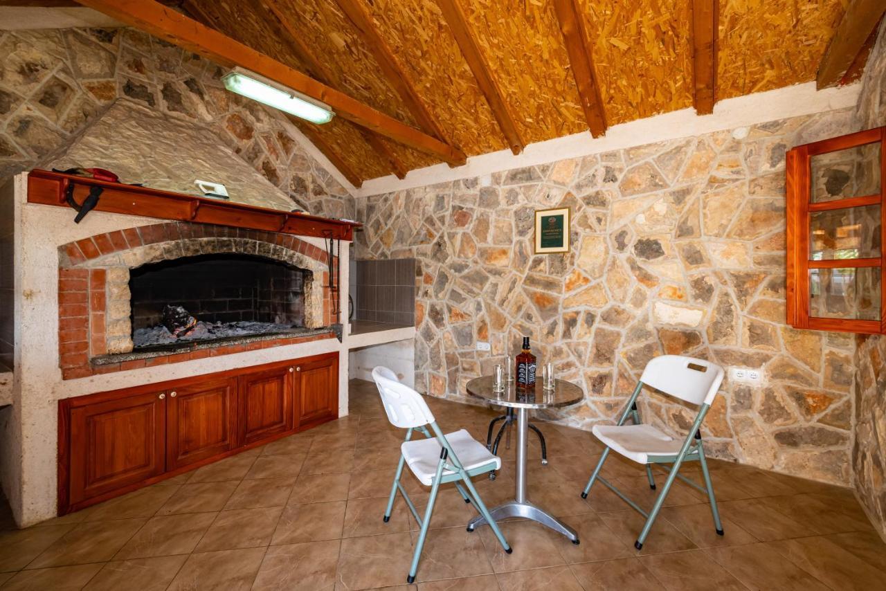 Villa Tome Donje Rastane Buitenkant foto
